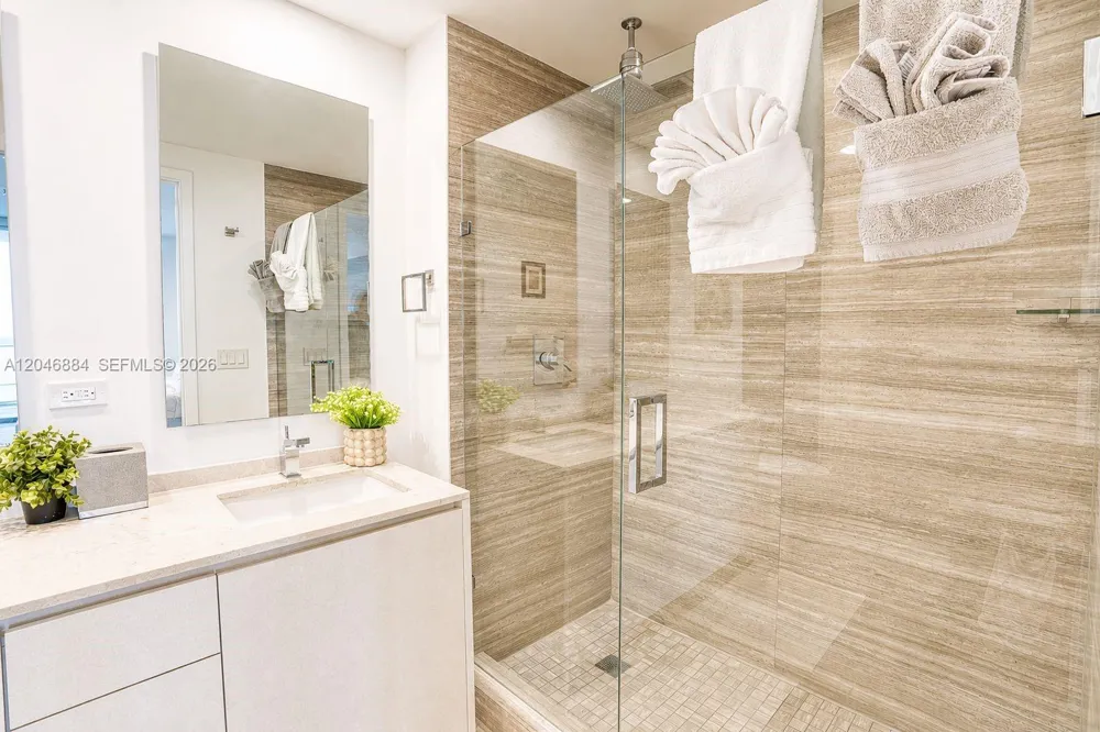 1010 Brickell Ave #2402 Miami, FL 33131