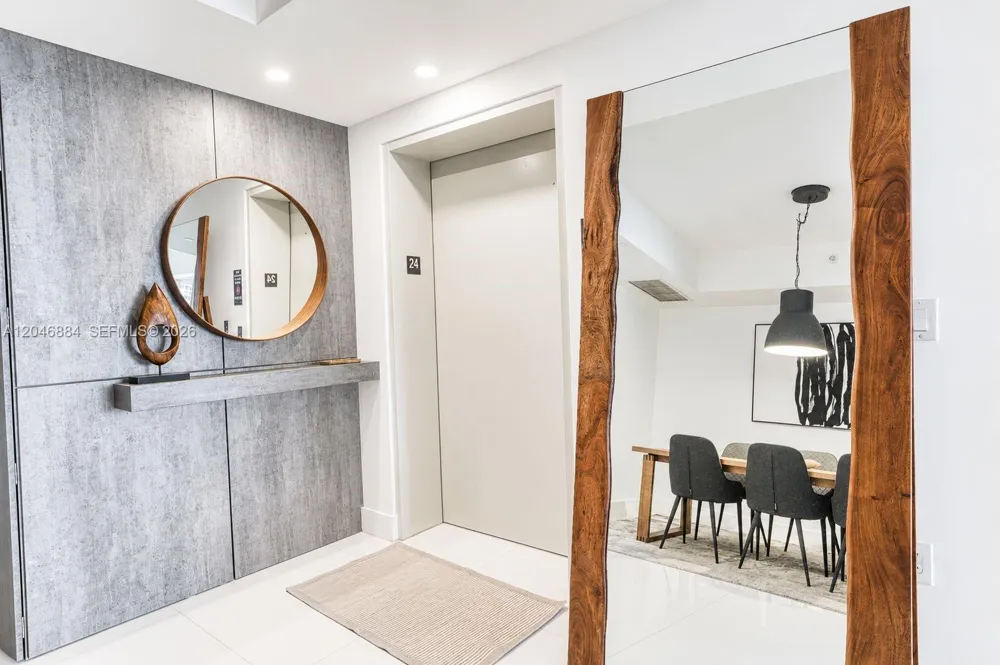 1010 Brickell Ave #2402 Miami, FL 33131