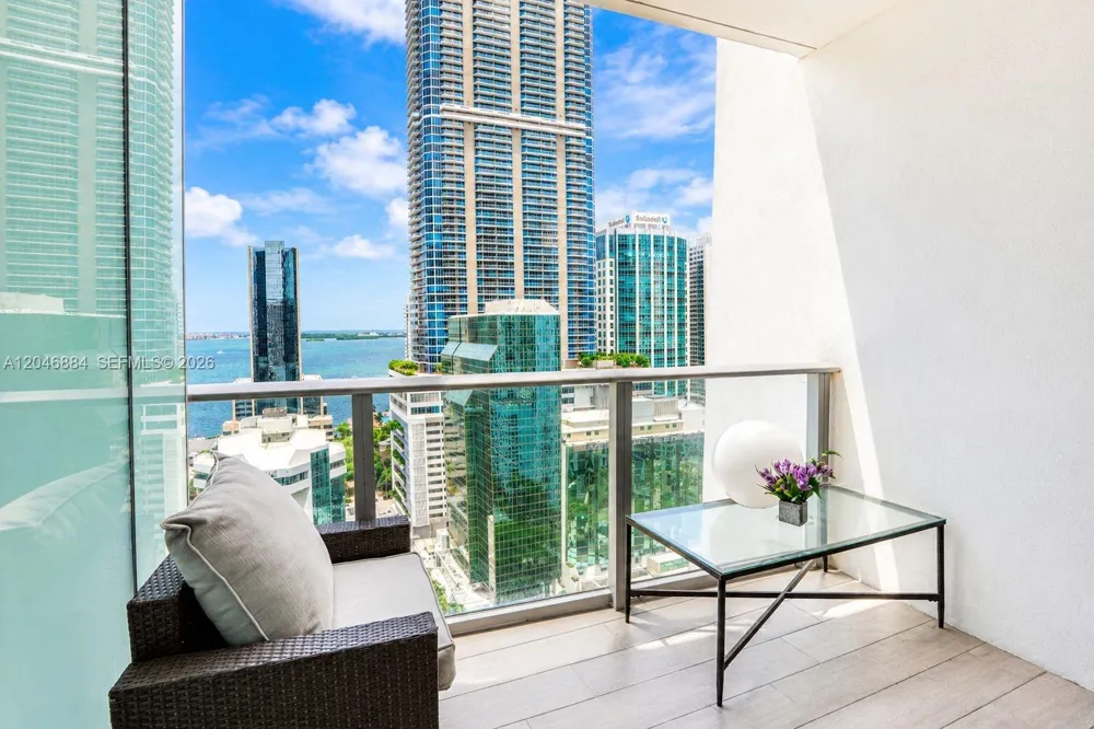1010 Brickell Ave #2402 Miami, FL 33131