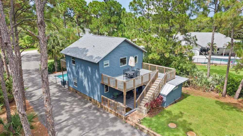 7592 159th Court Palm Beach Gardens, FL 33418