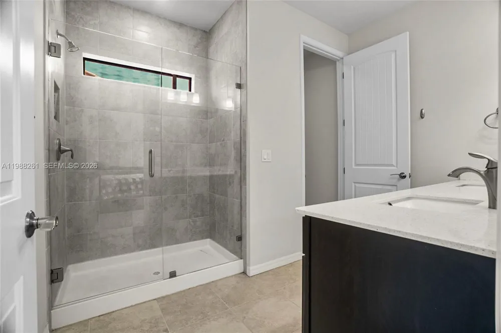 8240 Tailshot Ct Lake Worth, FL 33467