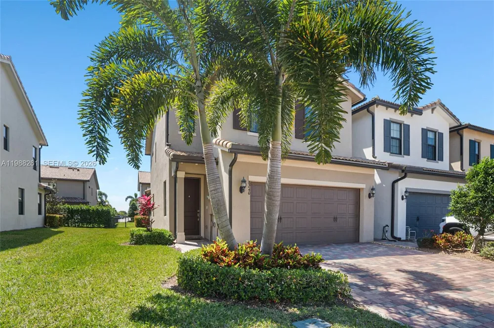 8240 Tailshot Ct Lake Worth, FL 33467