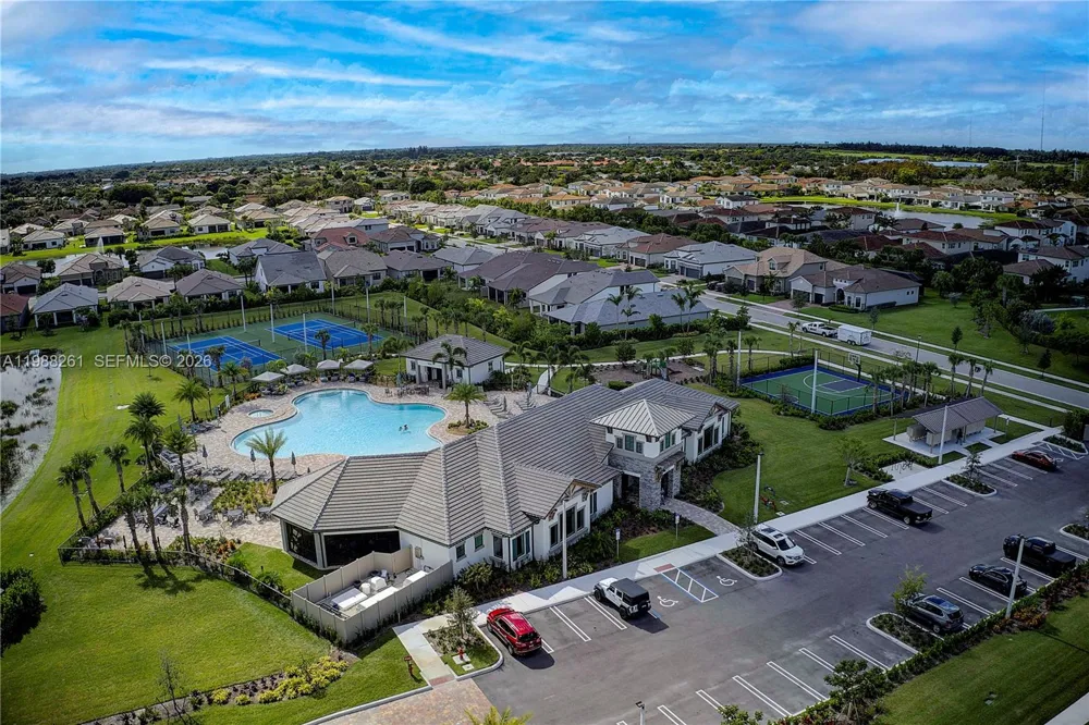 8240 Tailshot Ct Lake Worth, FL 33467