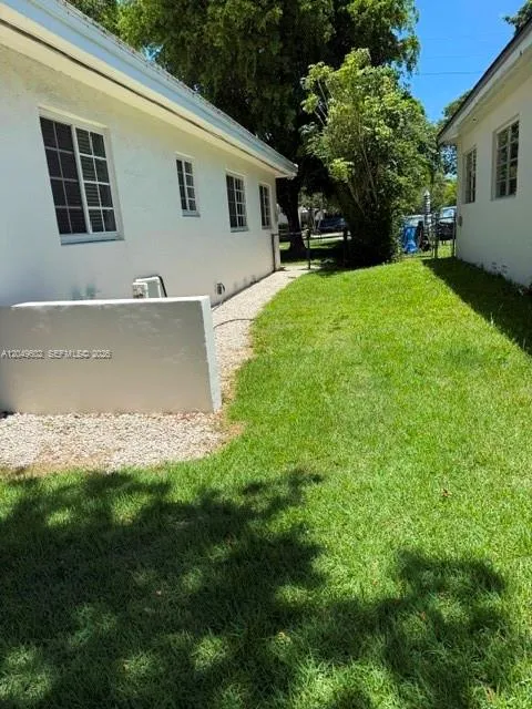 3801 Ponce De Leon Blvd #3803 Coral Gables, FL 33134
