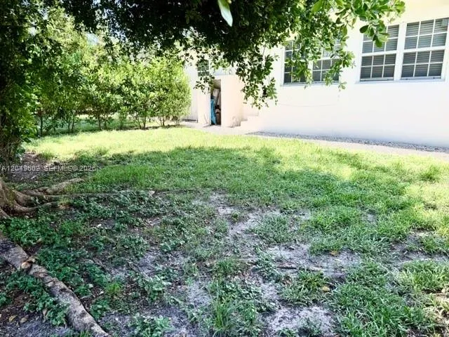 3801 Ponce De Leon Blvd #3803 Coral Gables, FL 33134