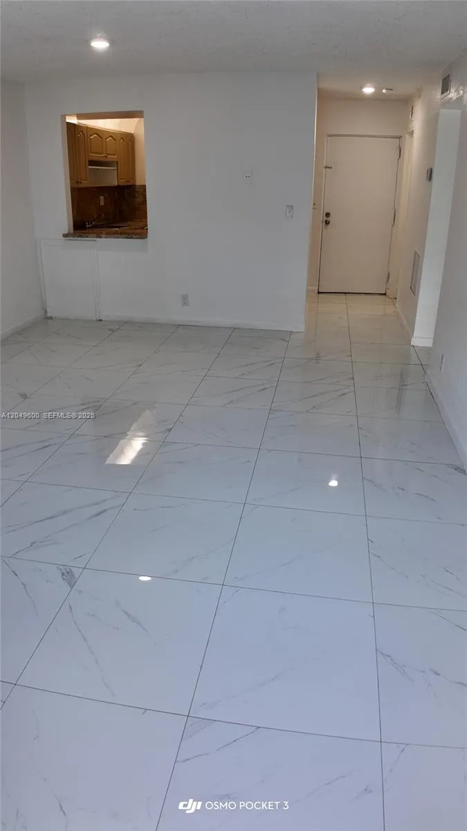 11120 SW 196th St #301 Cutler Bay, FL 33157