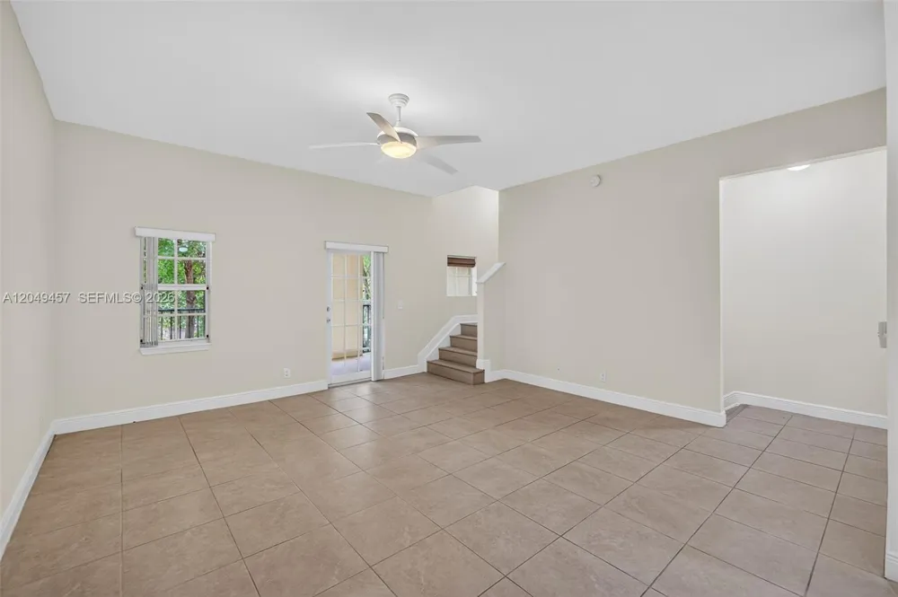 704 SW 1st Ave Pompano Beach, FL 33060