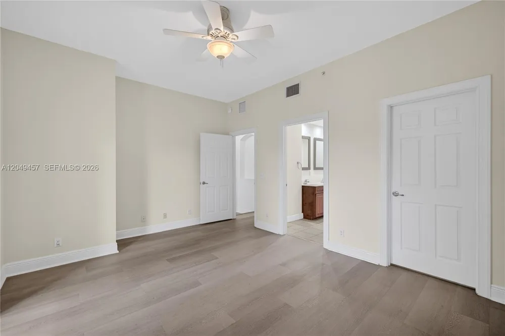 704 SW 1st Ave Pompano Beach, FL 33060