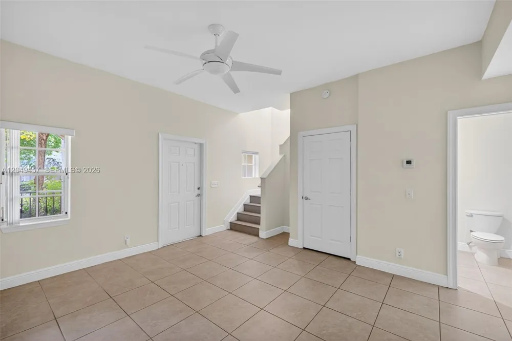 704 SW 1st Ave Pompano Beach, FL 33060