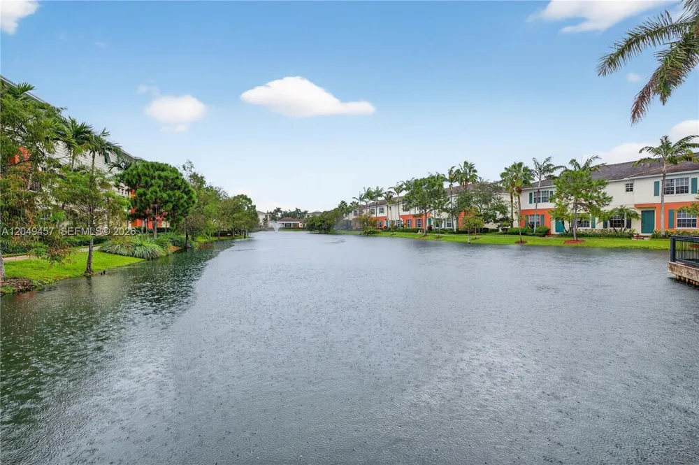704 SW 1st Ave Pompano Beach, FL 33060