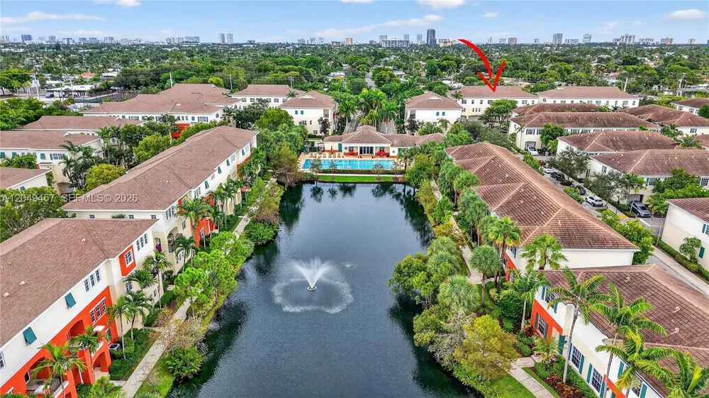 704 SW 1st Ave Pompano Beach, FL 33060