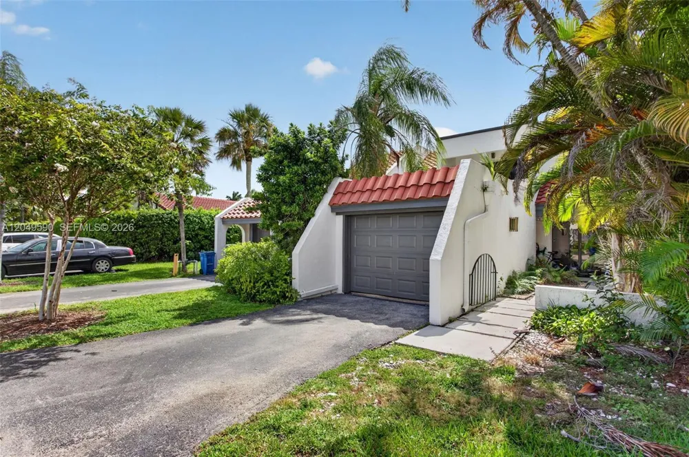 365 Fern Dr #7-2 Weston, FL 33326