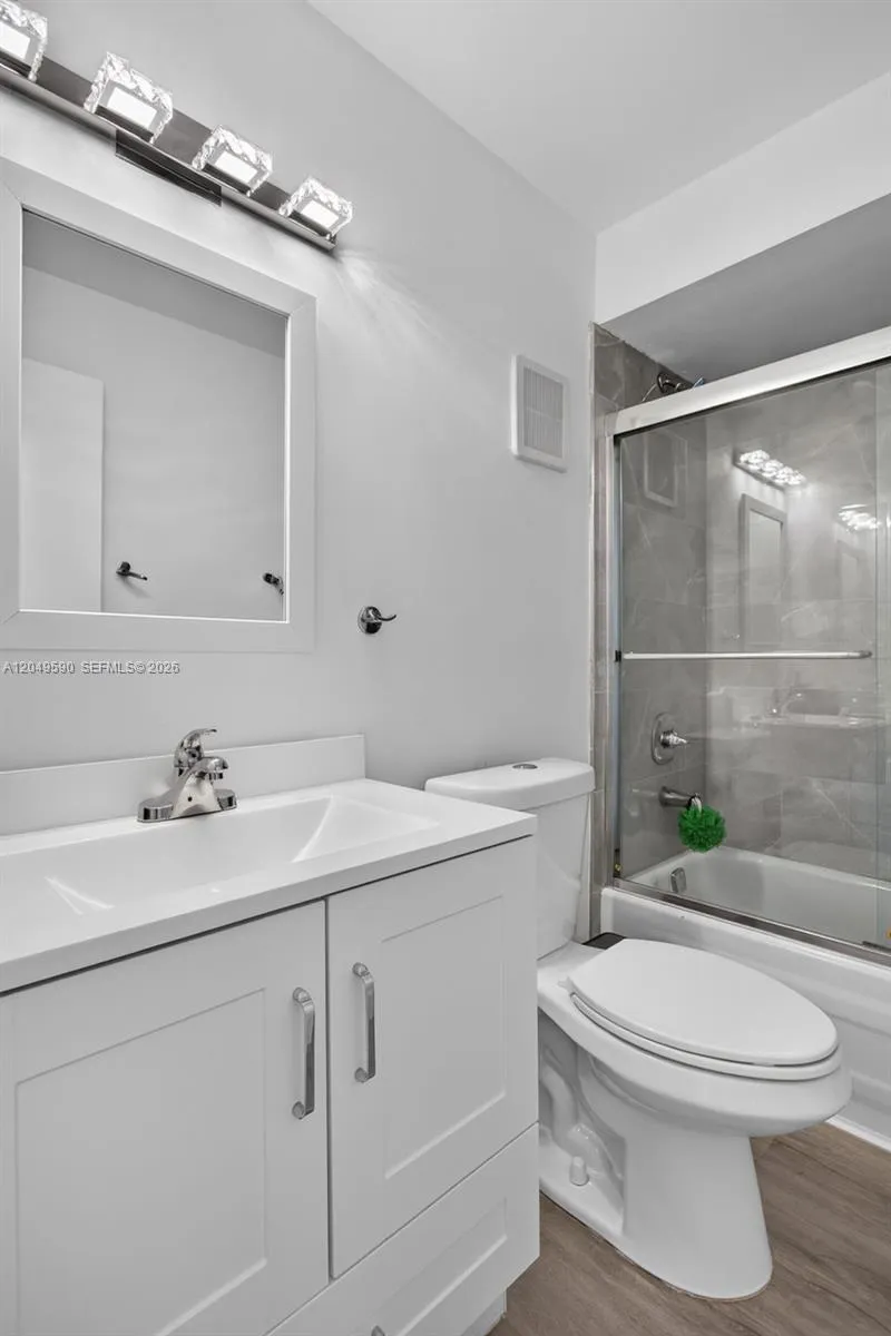 365 Fern Dr #7-2 Weston, FL 33326