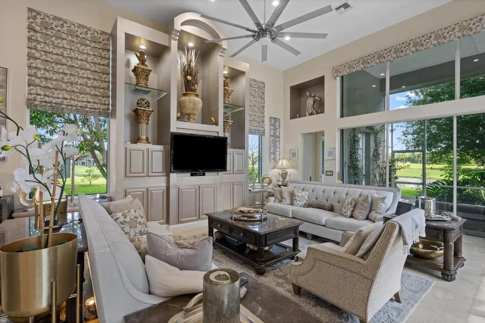 4352 James Estate Lane Lake Worth, FL 33449