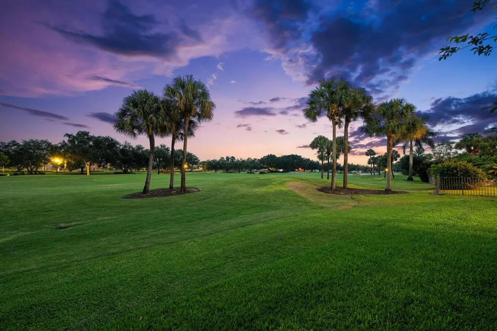 4352 James Estate Lane Lake Worth, FL 33449