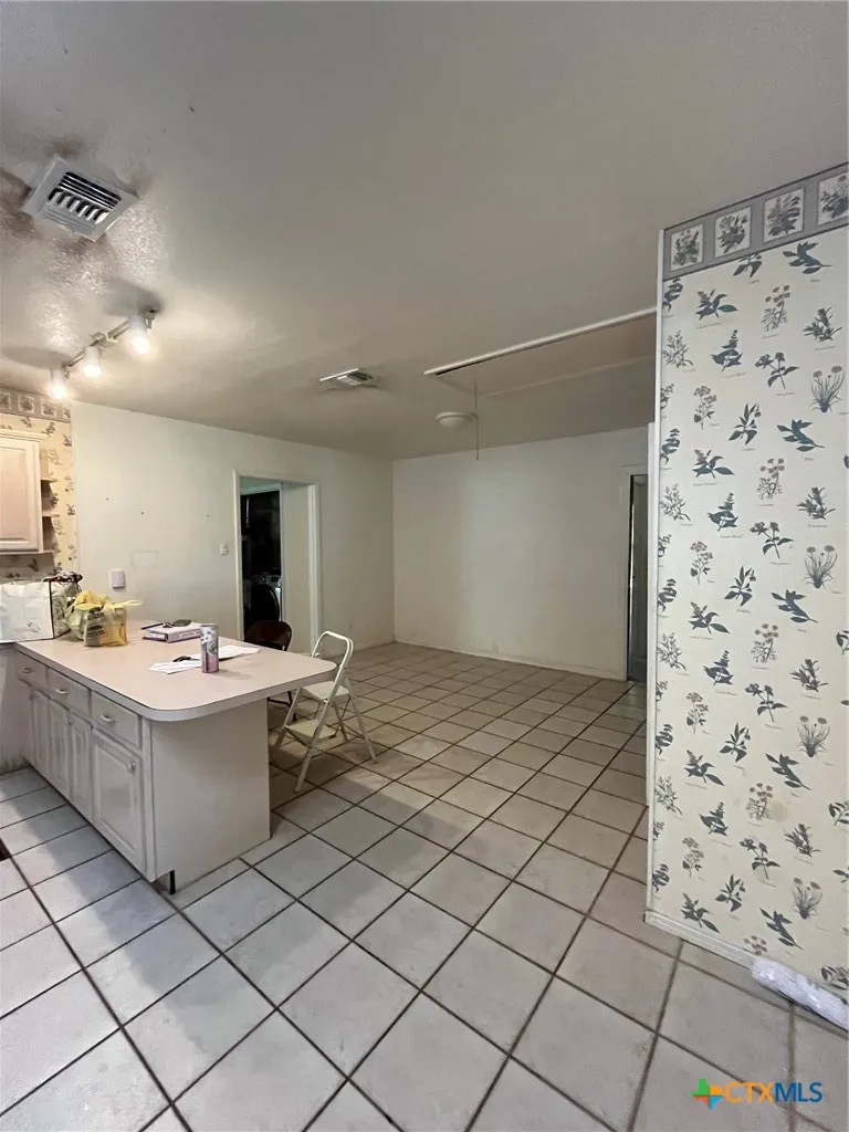 104 W Storey Street San Saba, TX 76877