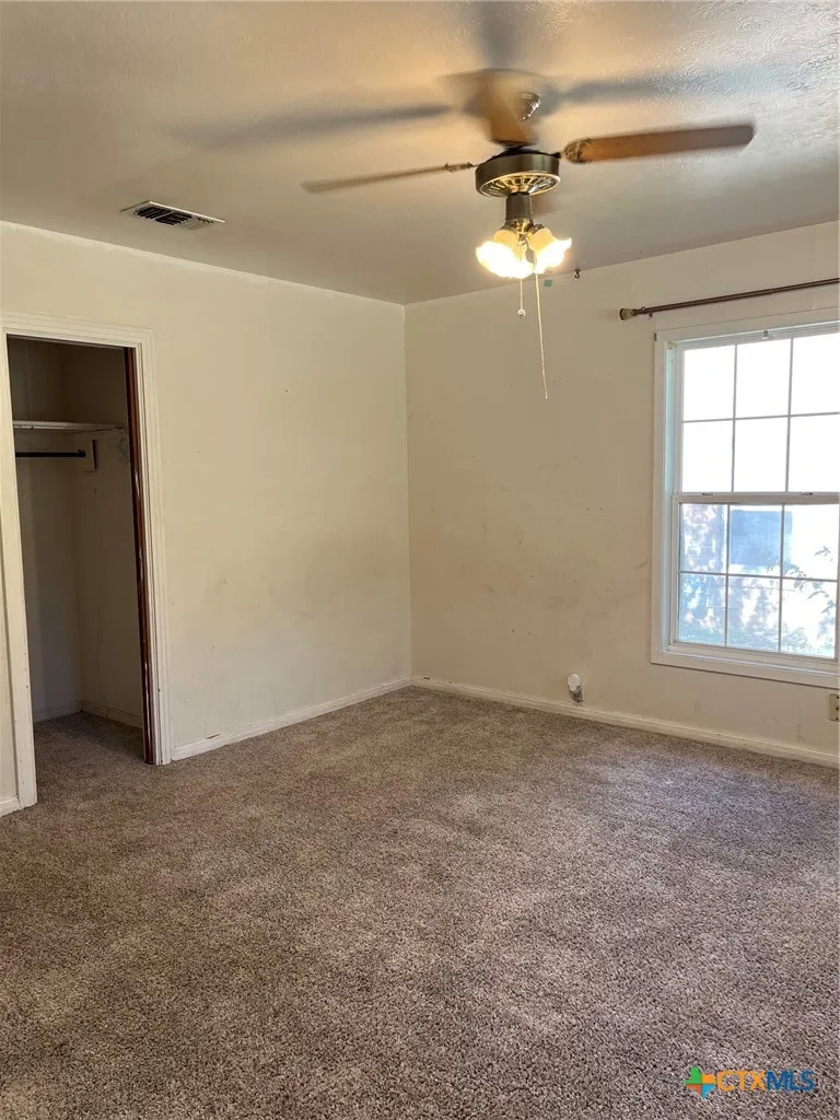 104 W Storey Street San Saba, TX 76877