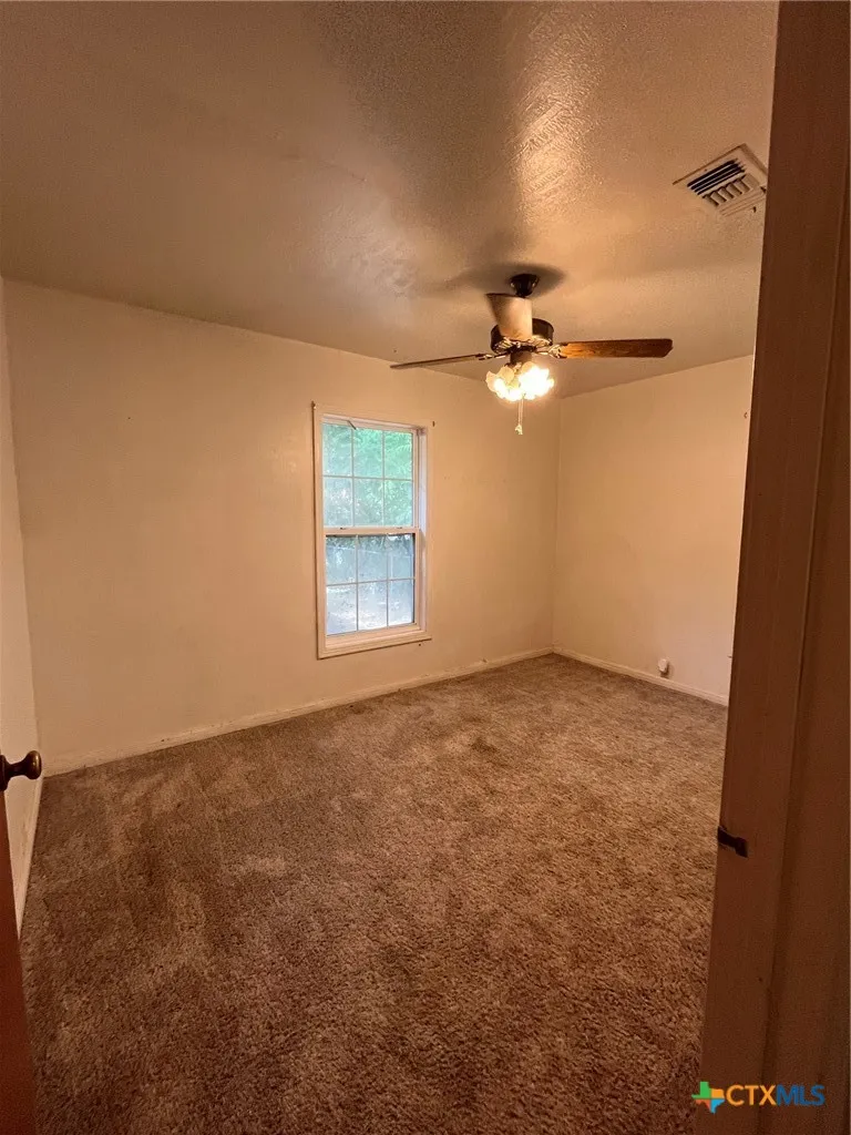 104 W Storey Street San Saba, TX 76877