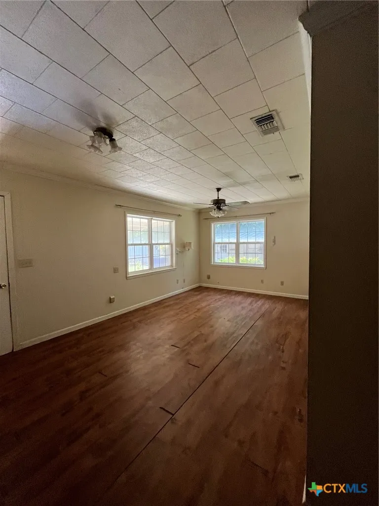 104 W Storey Street San Saba, TX 76877