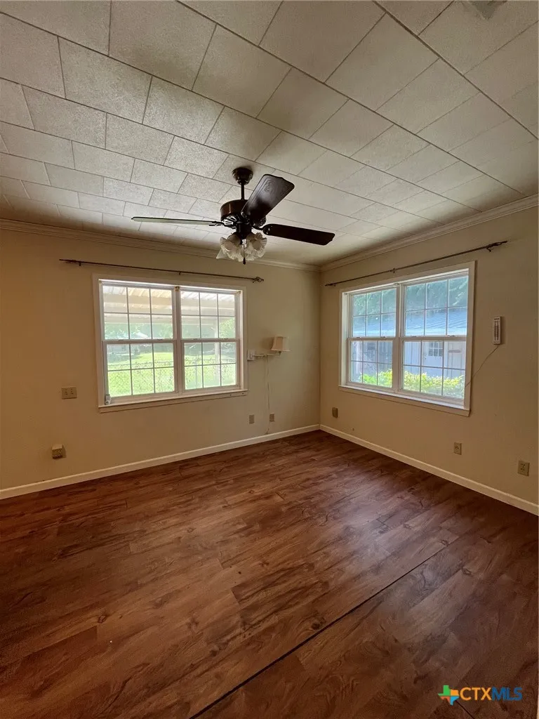 104 W Storey Street San Saba, TX 76877