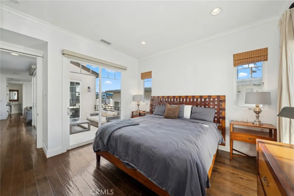 417 Poinsettia Avenue Corona del Mar, CA 92625