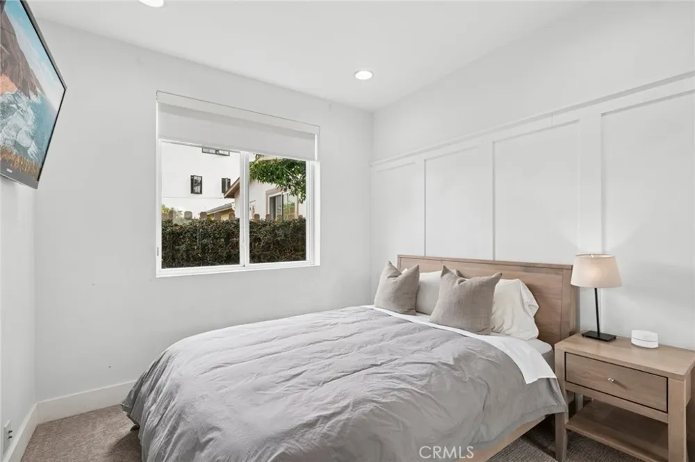 417 Poinsettia Avenue Corona del Mar, CA 92625