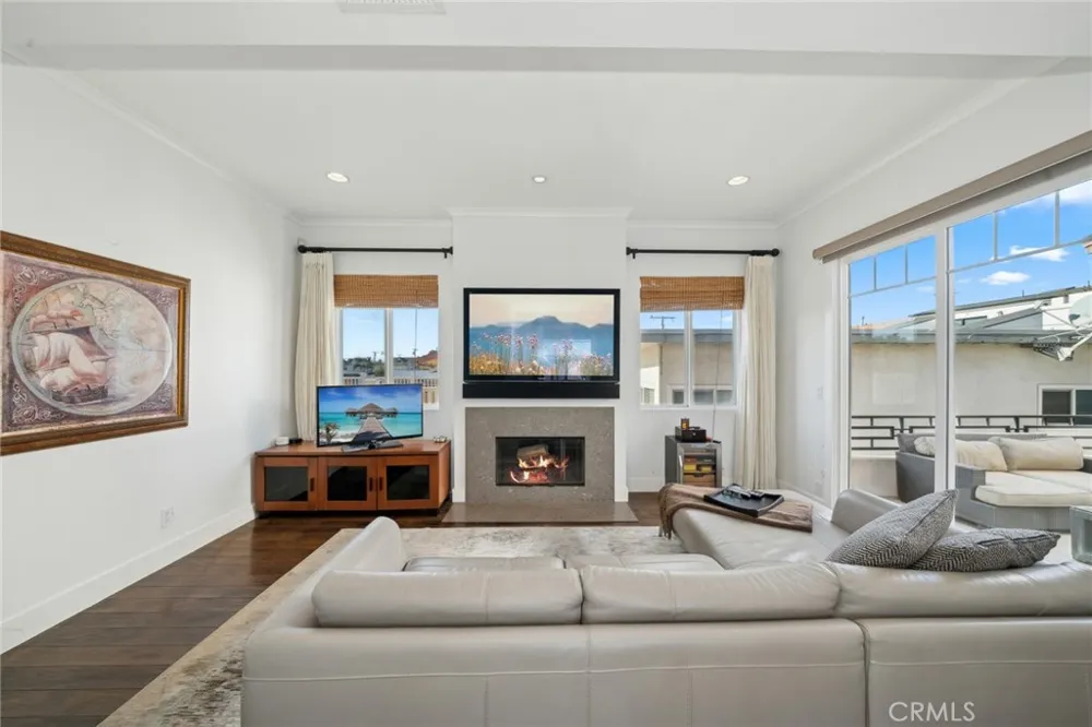 417 Poinsettia Avenue Corona del Mar, CA 92625