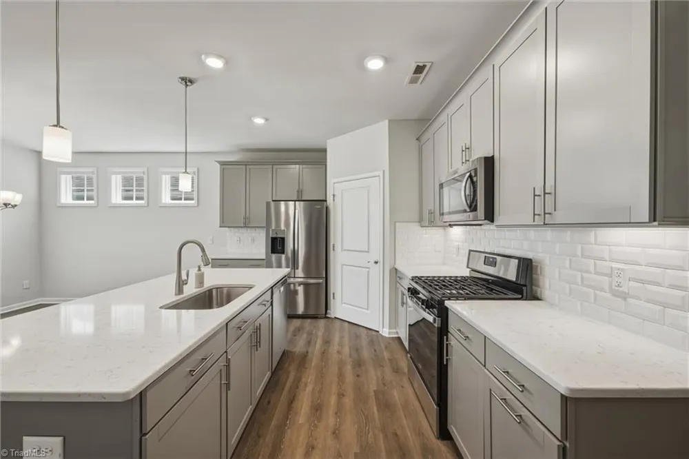 6443 Grogan Hill Road Whitsett, NC 27377