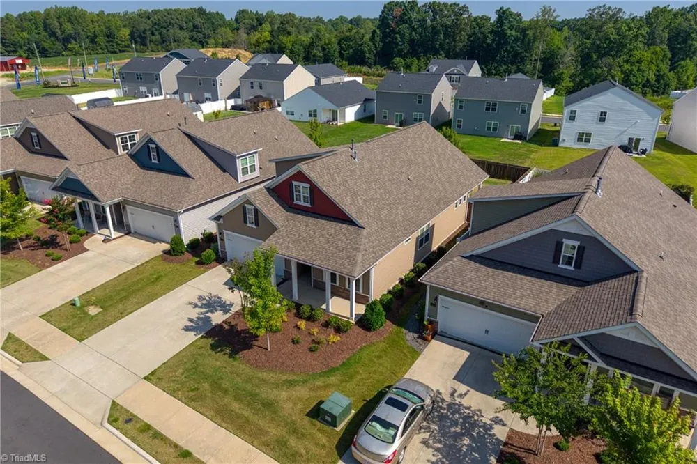 6443 Grogan Hill Road Whitsett, NC 27377
