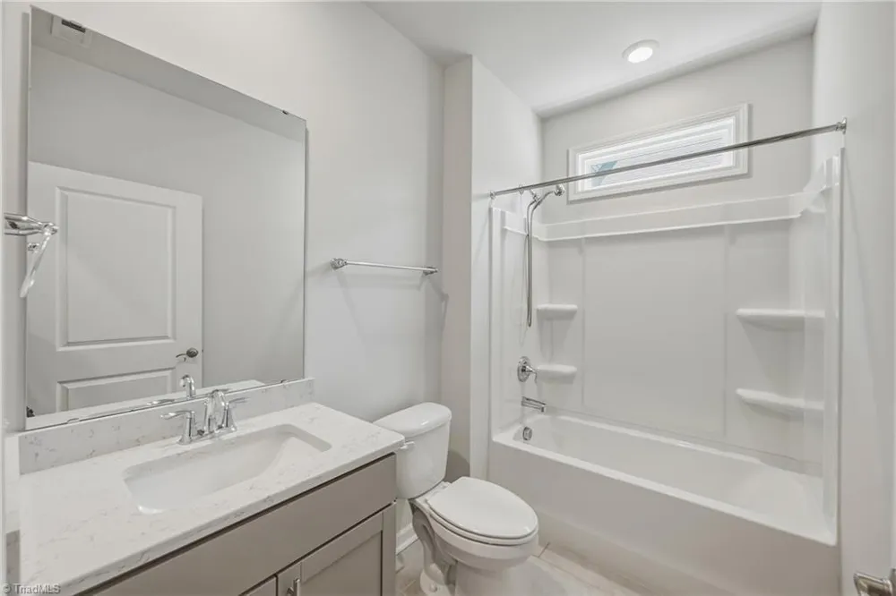 6443 Grogan Hill Road Whitsett, NC 27377