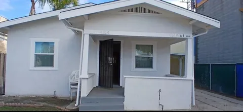 4319 Swift Ave