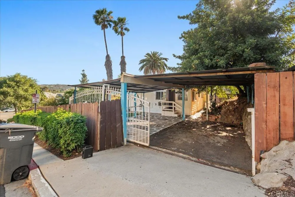 12830 Mapleview St Lakeside, CA 92040