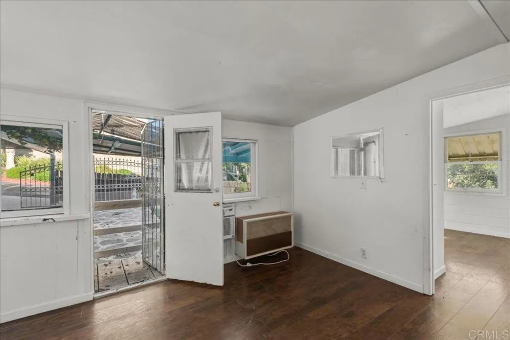 12830 Mapleview St Lakeside, CA 92040