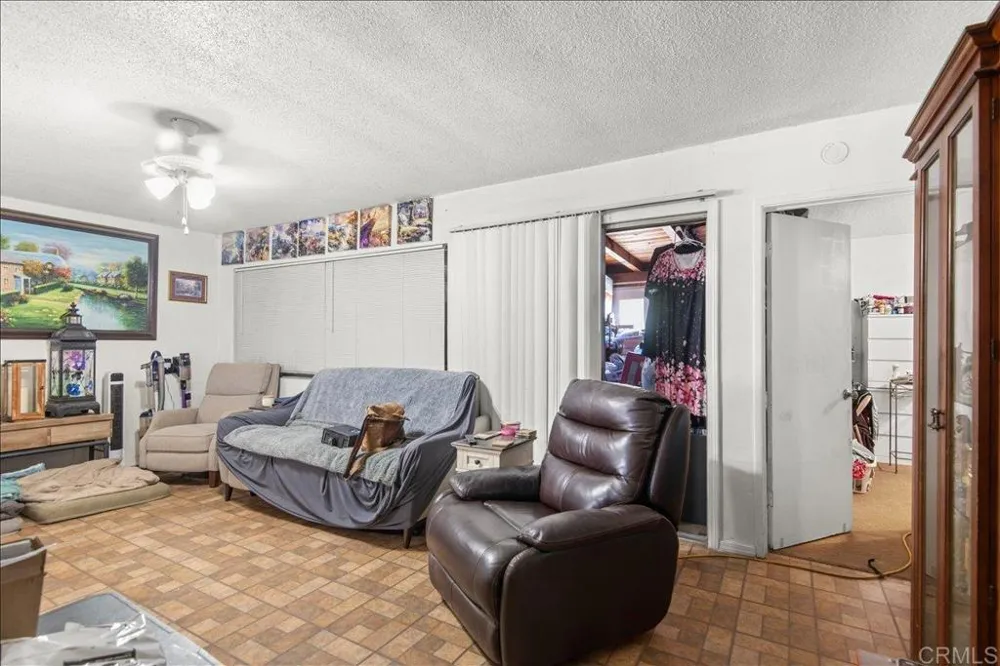 12828 Mapleview St Lakeside, CA 92040