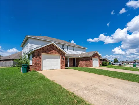 917 Kensington Drive