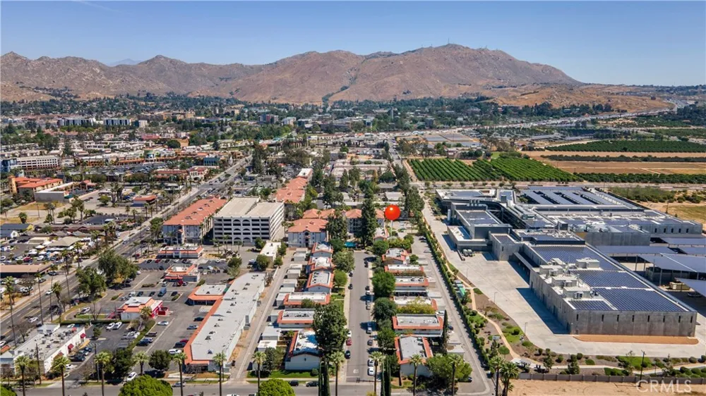 1414 Everton Riverside, CA 92507