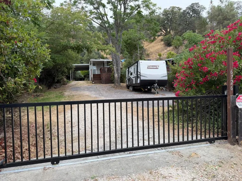 6726 Lakeshore Boulevard Lucerne, CA 95458