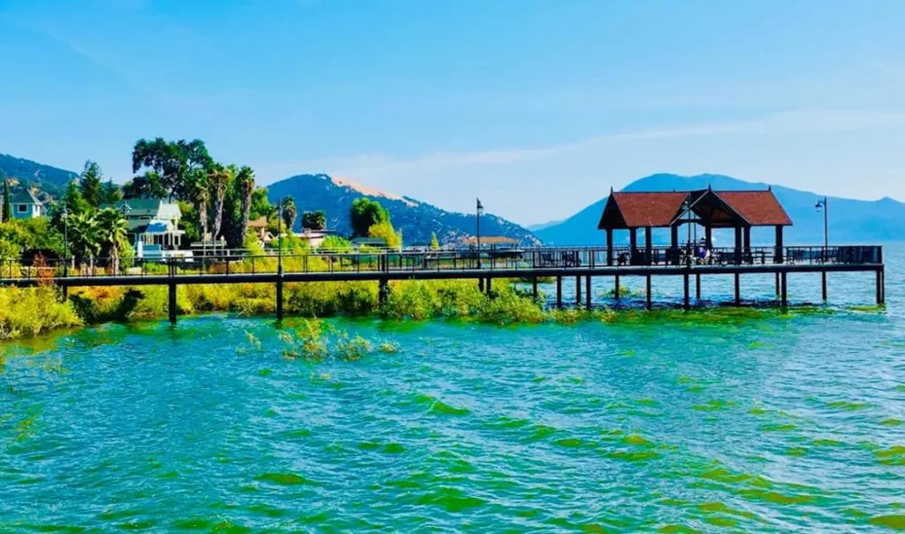 6726 Lakeshore Boulevard Lucerne, CA 95458