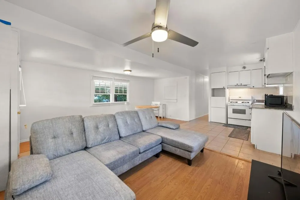 6726 Lakeshore Boulevard Lucerne, CA 95458