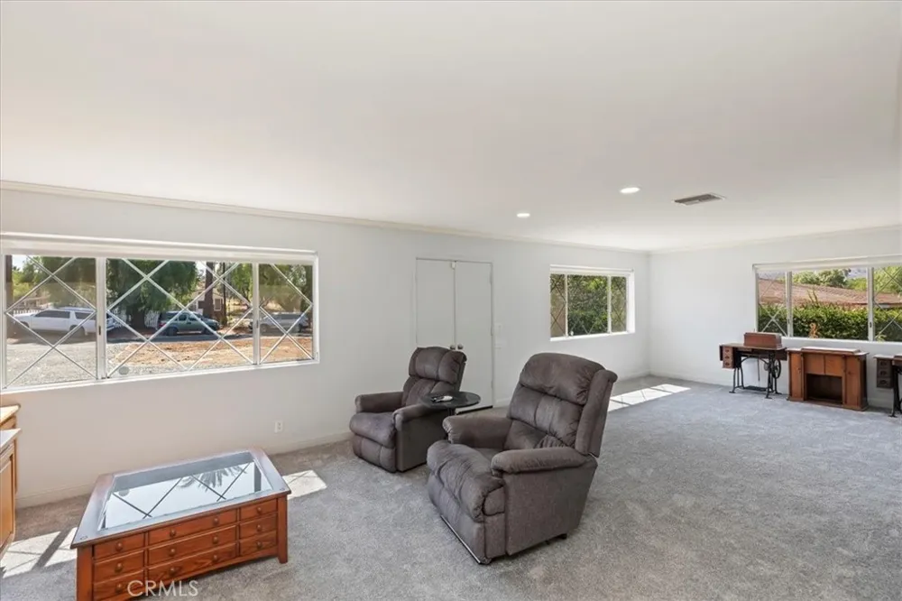 10555 Robinson Riverside, CA 92505