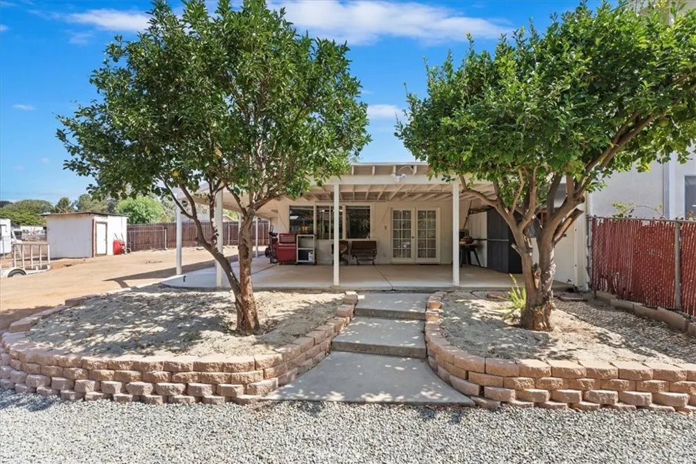 10555 Robinson Riverside, CA 92505