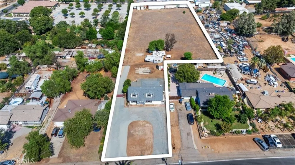 10555 Robinson Riverside, CA 92505