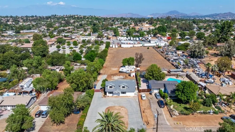 10555 Robinson Riverside, CA 92505