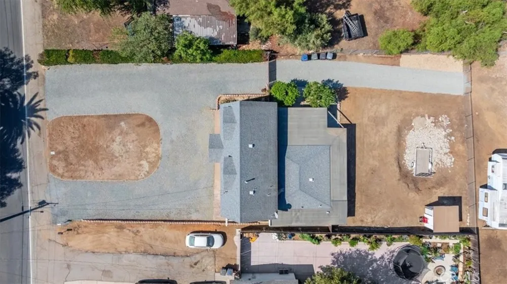 10555 Robinson Riverside, CA 92505