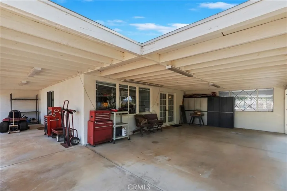 10555 Robinson Riverside, CA 92505
