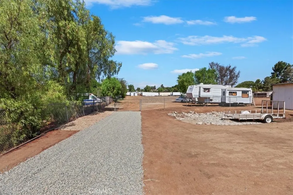 10555 Robinson Riverside, CA 92505