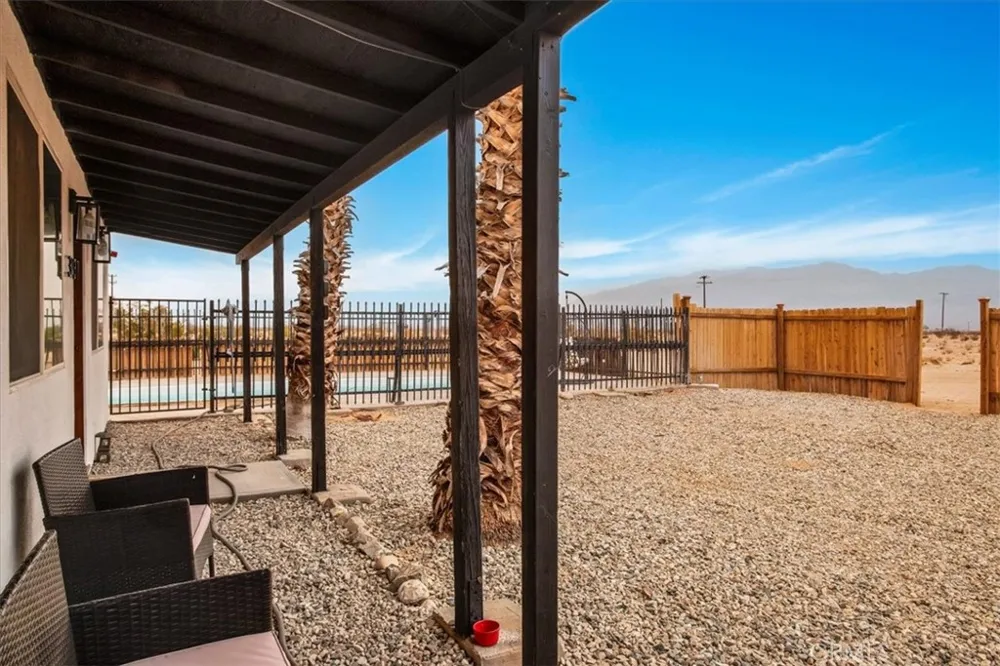 3737 MERIWETHER RD 29 Palms, CA 92277