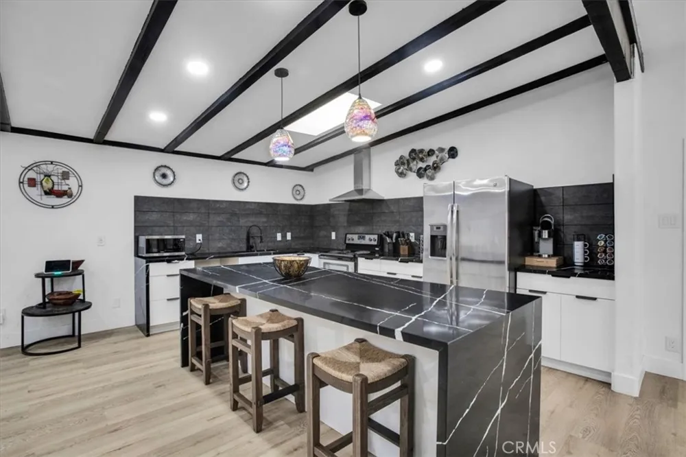 3737 MERIWETHER RD 29 Palms, CA 92277