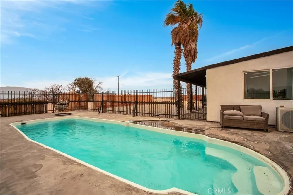 3737 MERIWETHER RD 29 Palms, CA 92277