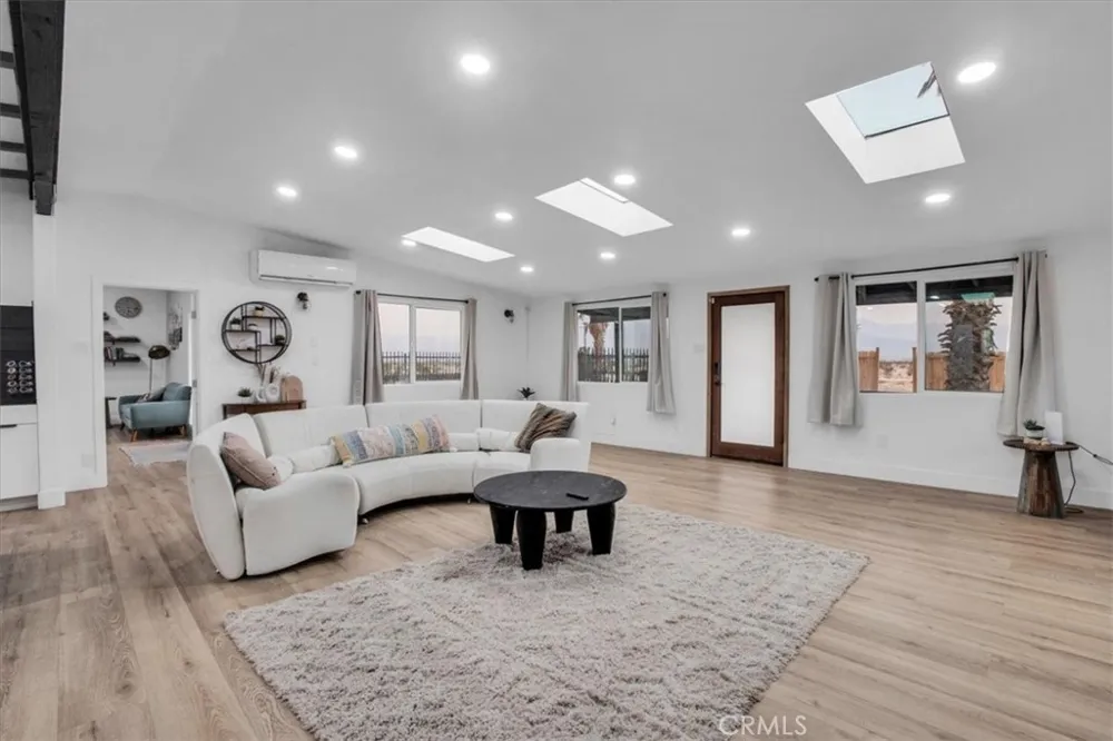 3737 MERIWETHER RD 29 Palms, CA 92277